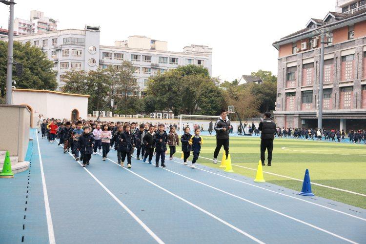 每天两小时体育活动 重庆中小学落实得如何了?7.jpg